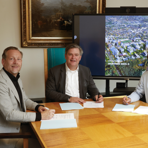 Ondertekening contract t.b.v. sportpark Hilversum