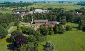 Luchtfoto van de Voorlei in Leidschendam