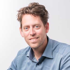 Portretfoto van Erik Bruns